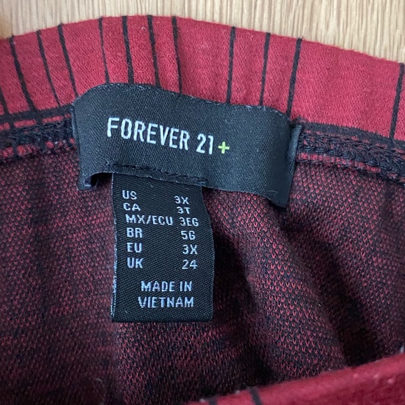 Maroon plaid crop top - Picture 2 of 3